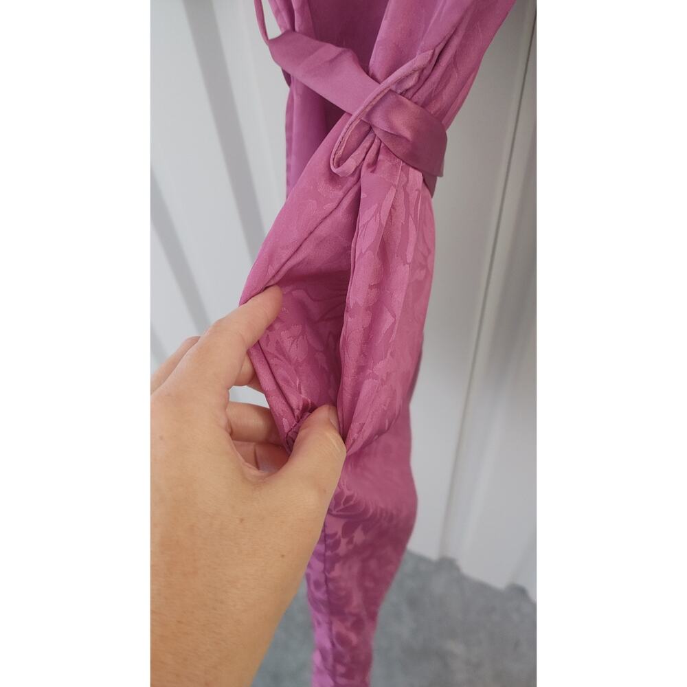 Violets & Roses Robe Satin One Size Inner & Outer Tie Pockets Midi Length - Picture 6 of 6